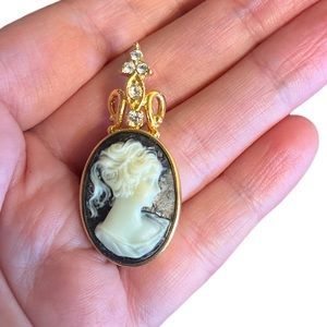 14K GE Lind Cameo Rhinestone Necklace Pendant